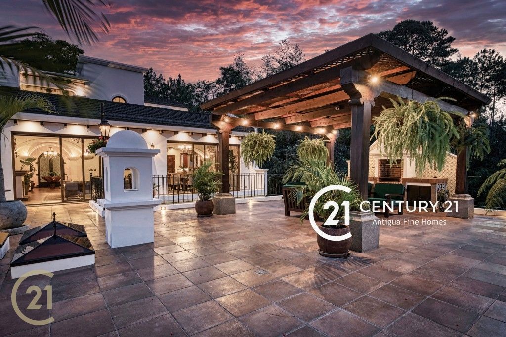 Remarkable luxury home for Sale in Antigua Guatemala