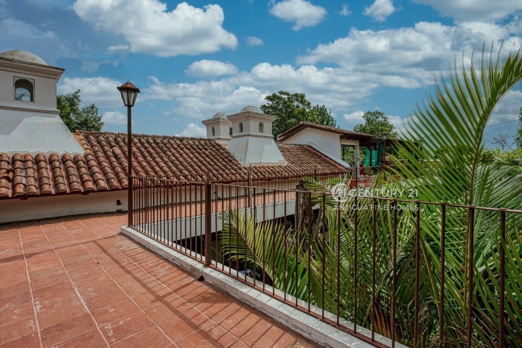 Casa en venta dentro de Hacienda San Jerónimo