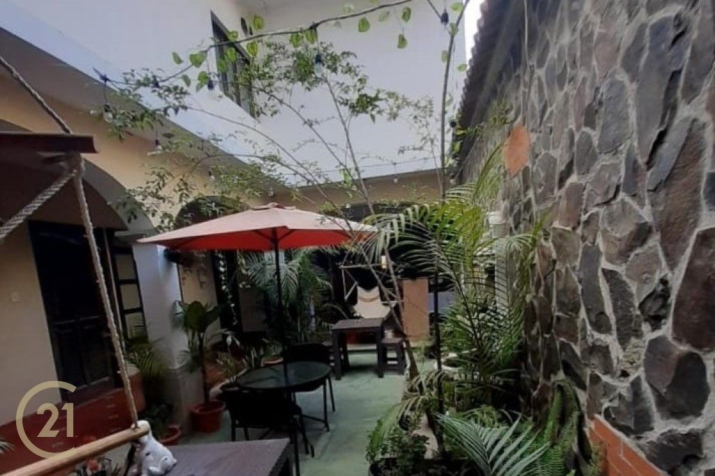 Pelaez 28