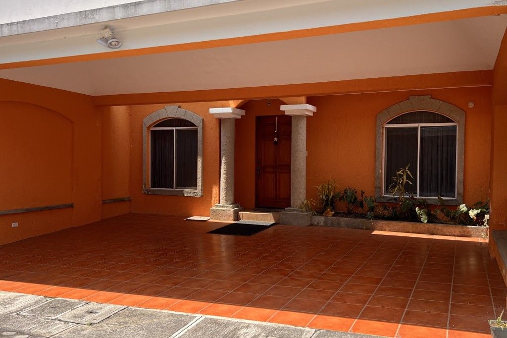 Casa en venta en Santa Lucia Milpas Altas