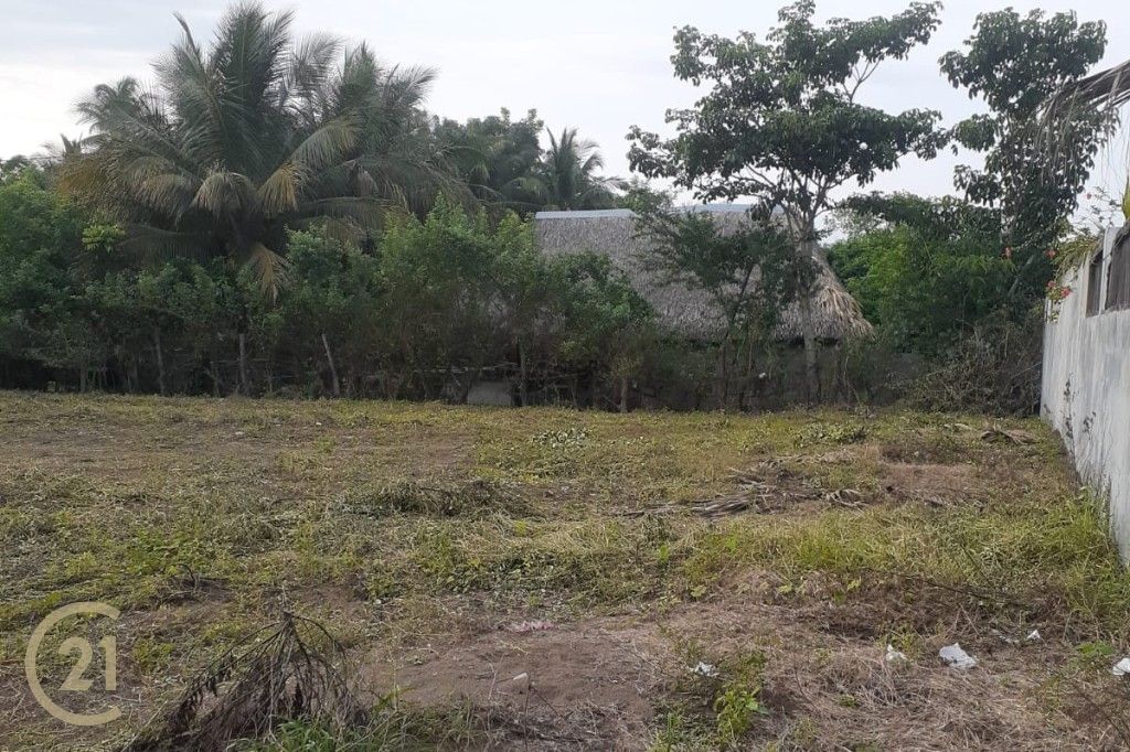 Lote de Esquina en Playa El Paredón