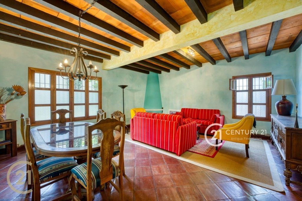 Charming 3-Bedroom Home in Central Antigua, Guatemala