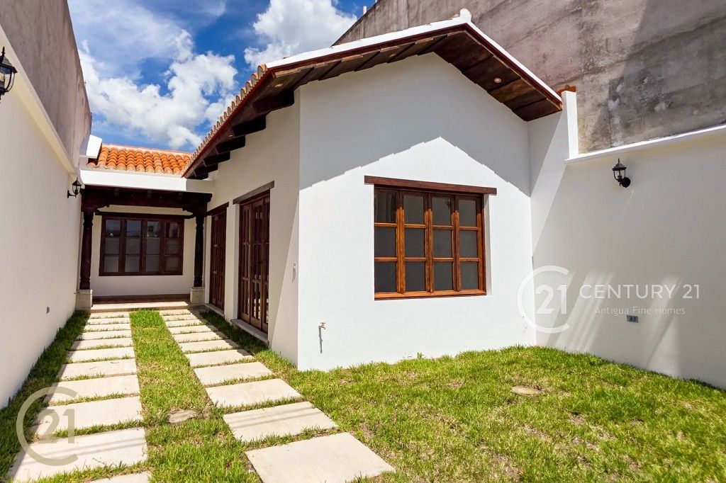Move-in Ready One-Level Home in Gated Community (San Miguel Dueñas, minutes from Antigua)