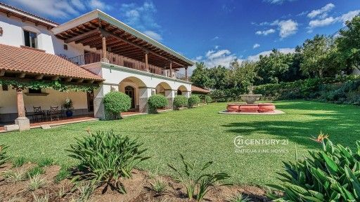Comendador casa club