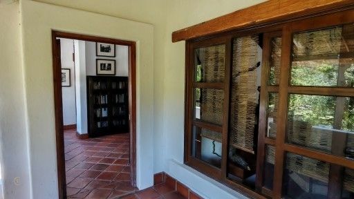 VSA Entrance to Downstairs Bedroom 1-0