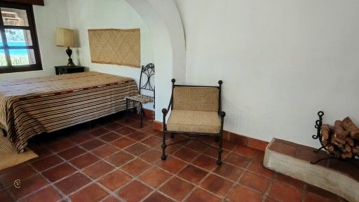 VSA Upstairs Bedroom B 1-1