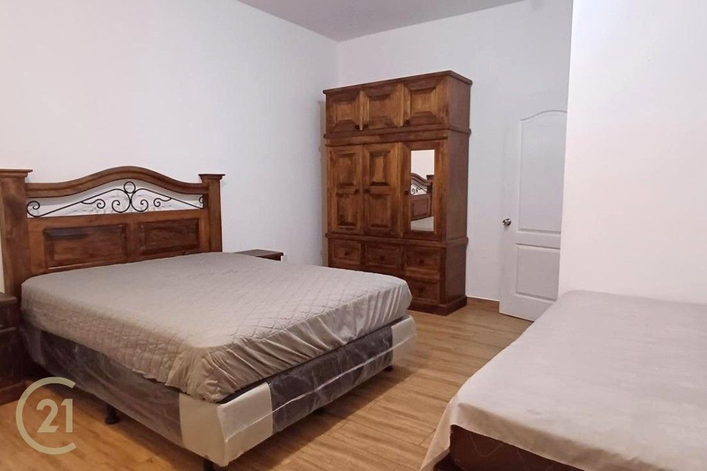 LT Bedroom A 1-0