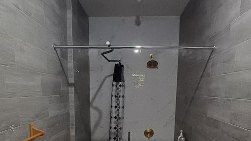 LT Bathroom B 1-0