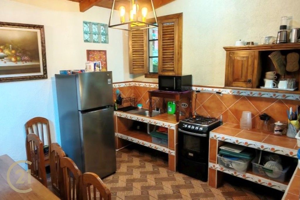 GT Casa A Kitchen 1-0