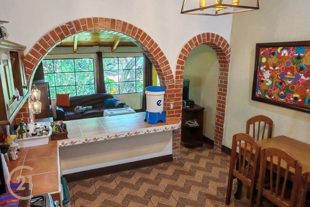 GT Casa A Kitchen 1-2