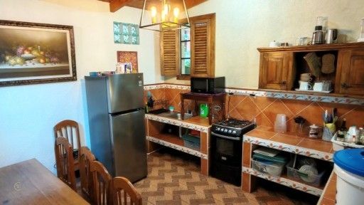 GT Casa A Kitchen 1-0