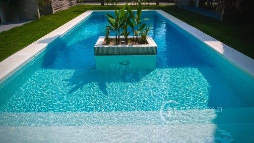 1B57E715-B98A-49AB-B57E-7F4CFD2D50D3