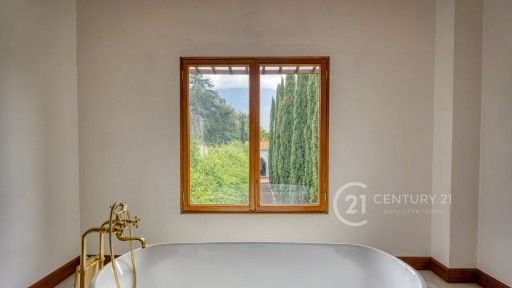 PHOTO-2025-11-26-10-50-21