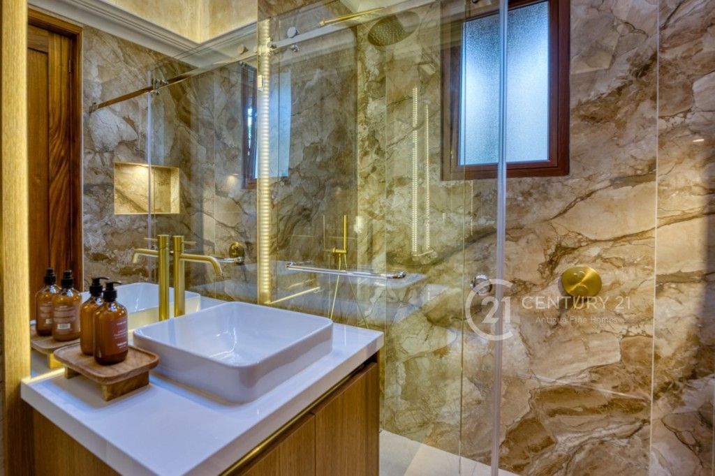 PHOTO-2025-12-01-21-05-33 5