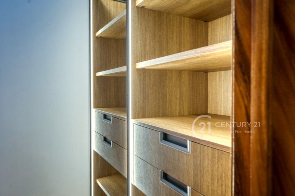 PHOTO-2025-12-01-21-05-33 6