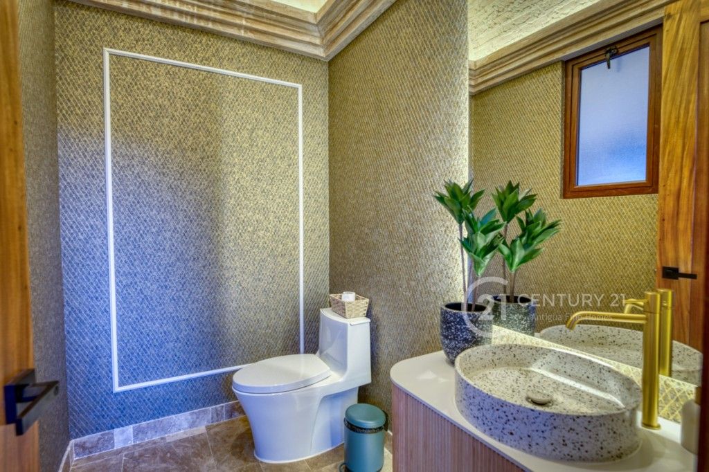 PHOTO-2025-12-01-21-05-36