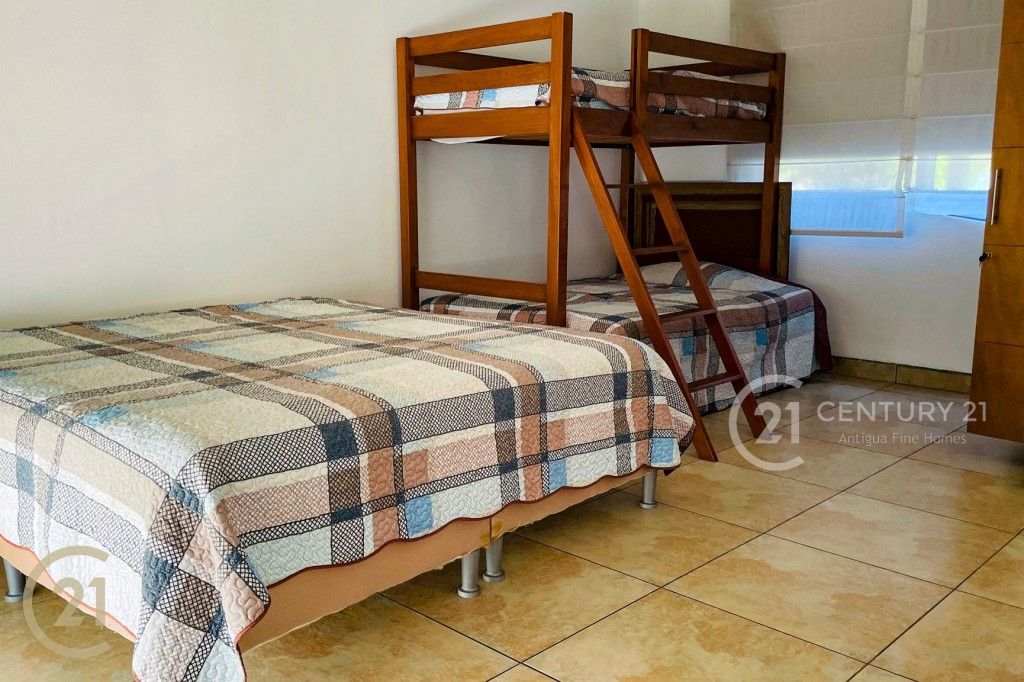 WhatsApp Image 2025-12-05 at 2.33.33 PM (1)