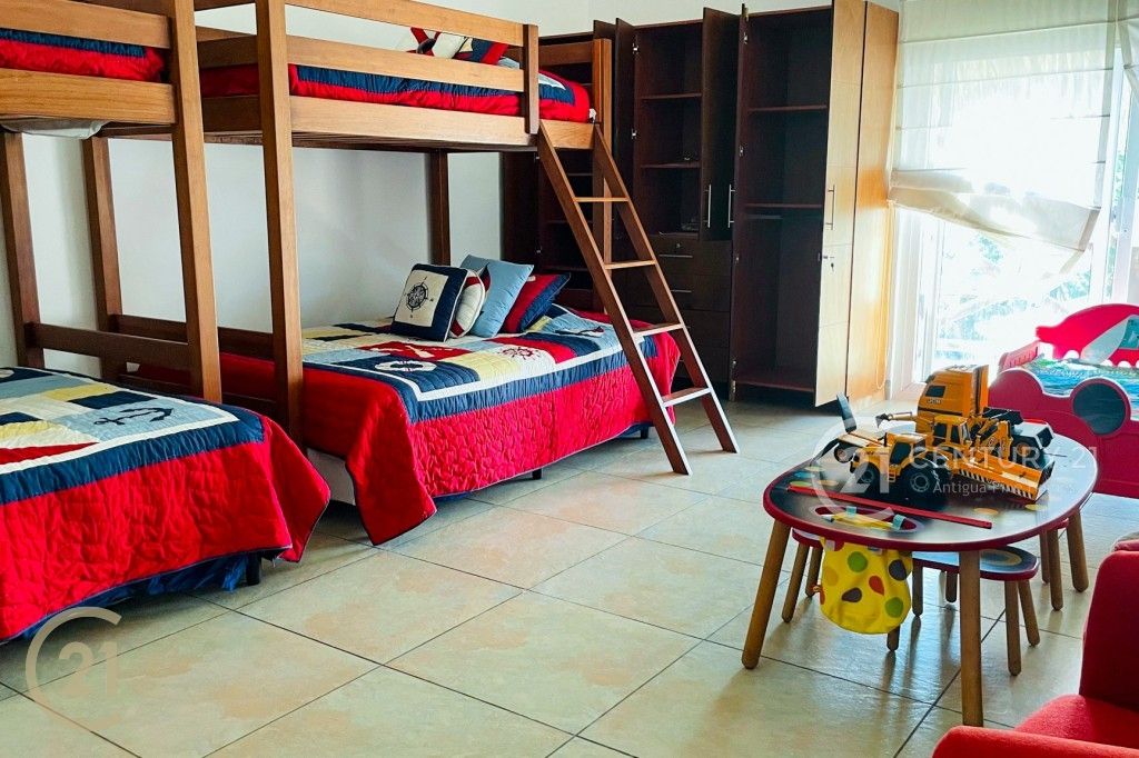 WhatsApp Image 2025-12-05 at 2.33.34 PM (1)