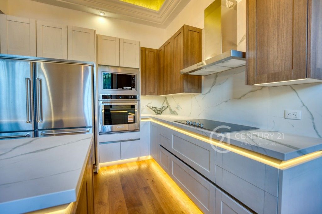 PHOTO-2025-12-01-21-05-32