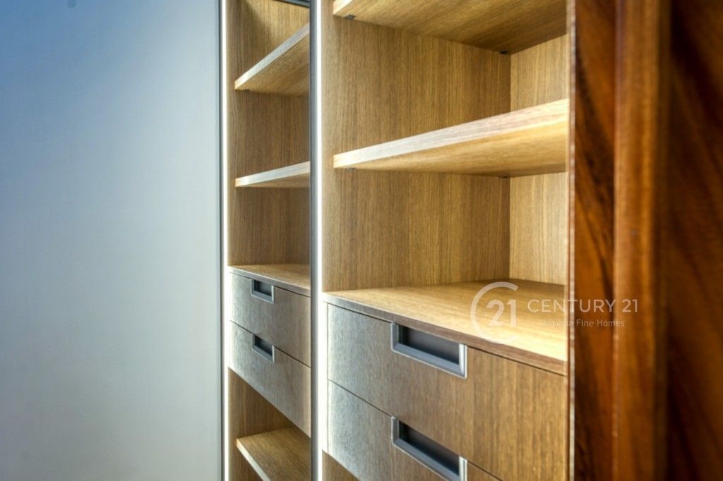 PHOTO-2025-12-01-21-05-33 6