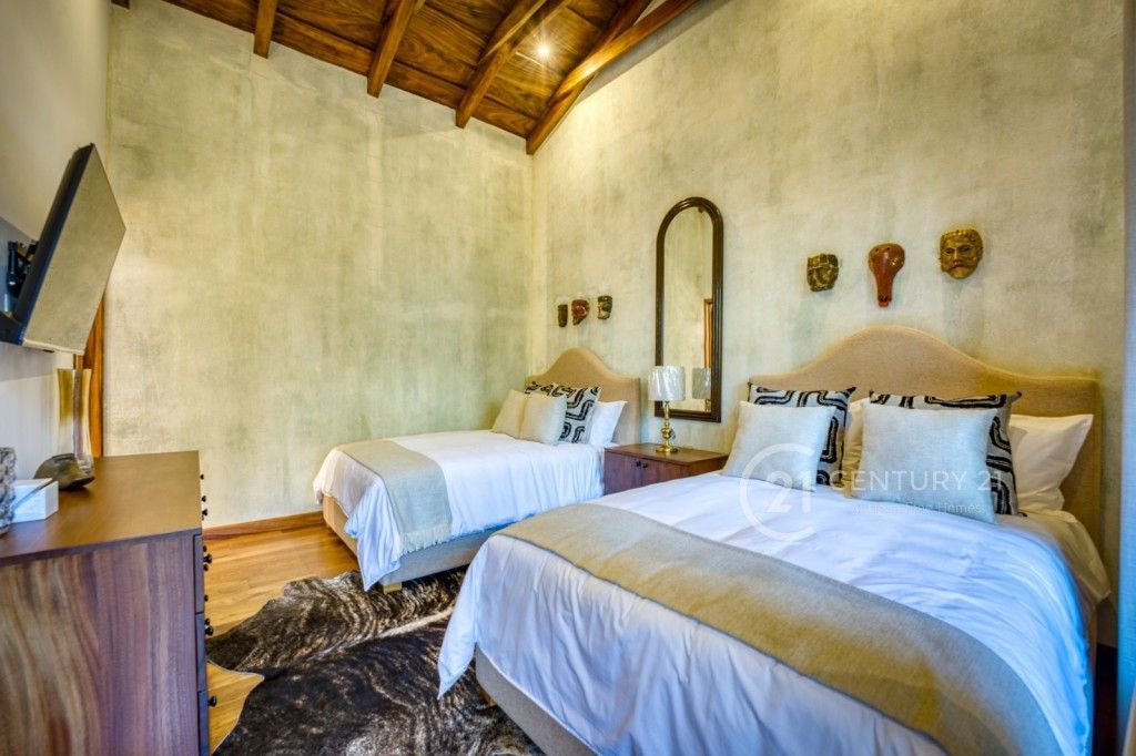 PHOTO-2025-12-01-21-05-34