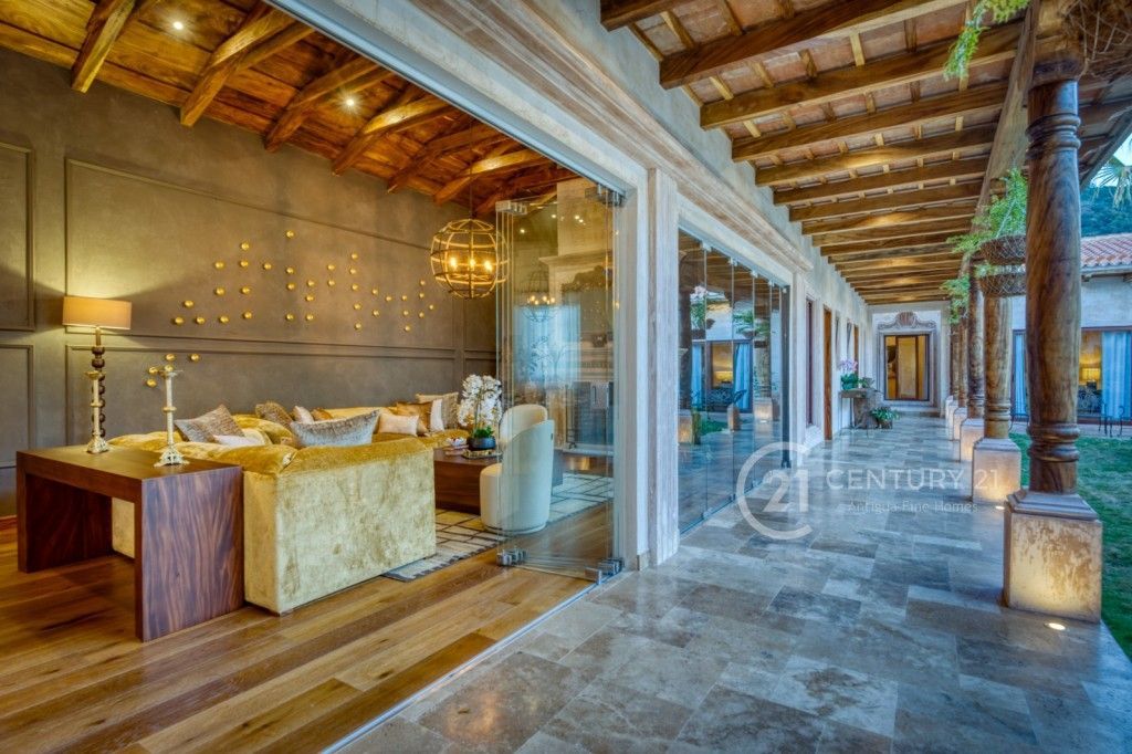 PHOTO-2025-12-01-21-05-36 2