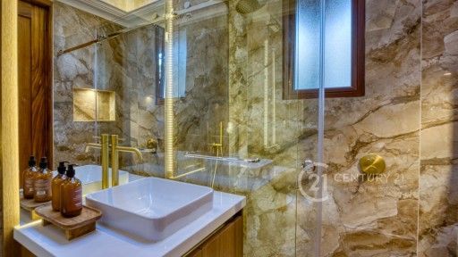 PHOTO-2025-12-01-21-05-33 5