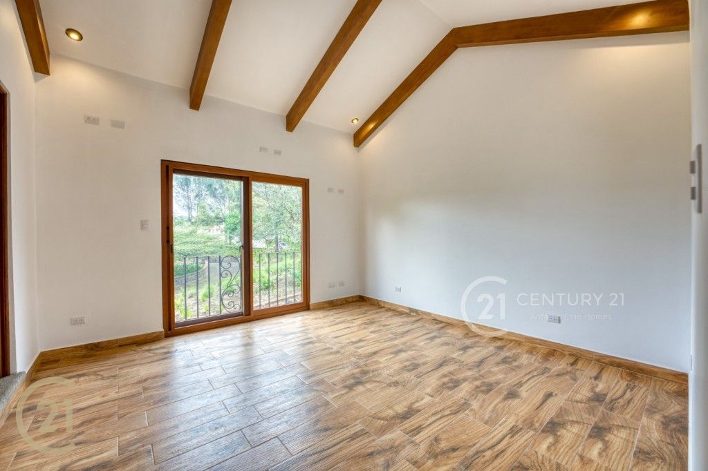 PHOTO-2025-12-22-10-57-32