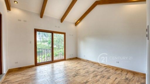 PHOTO-2025-12-22-10-57-32