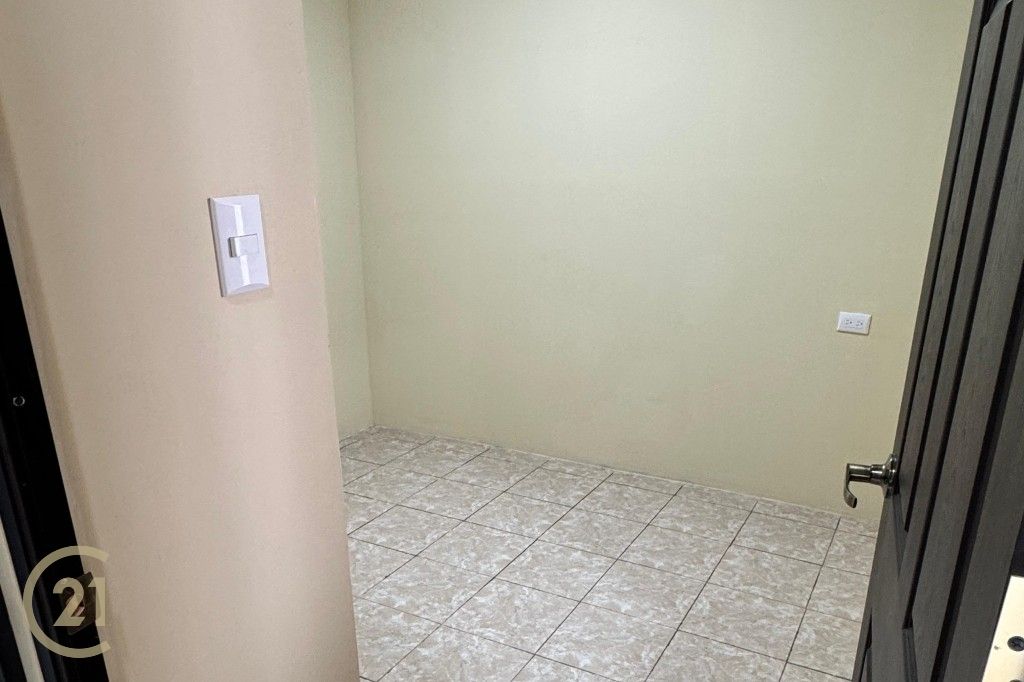 PHOTO-2025-11-24-14-52-18 (1)