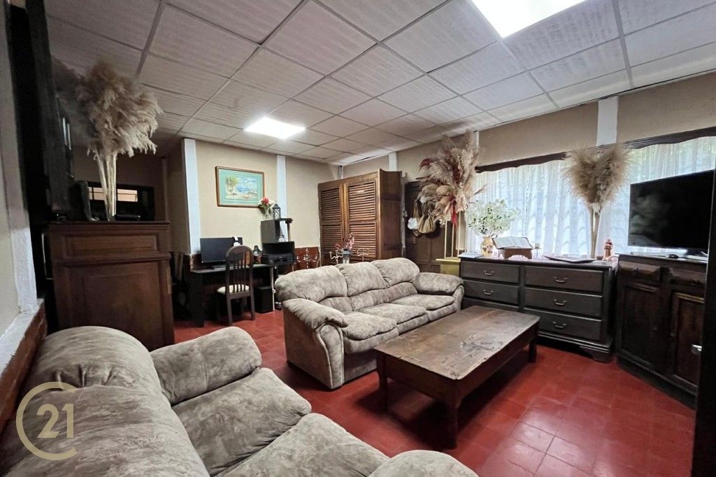 Excelente oportunidad de inversión: propiedad con 3 unidades