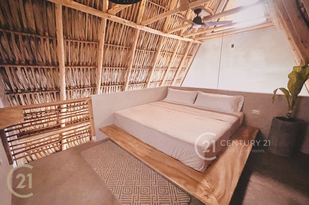 AF1C8162-C313-4600-8AE8-B014BDB0A4AC