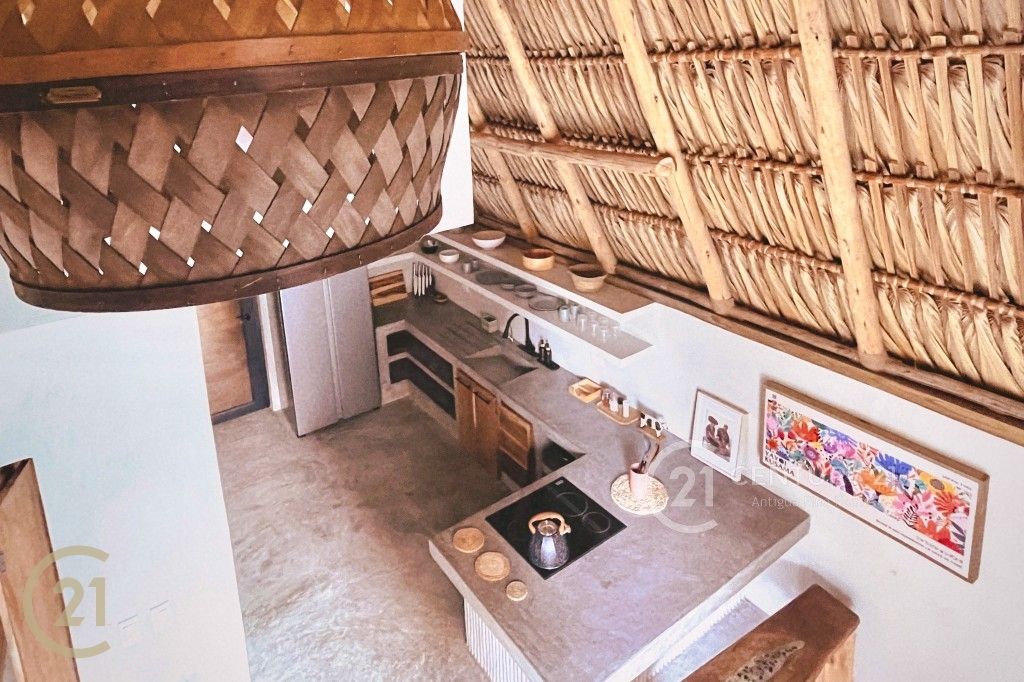 BCAF7C7C-559A-4114-A790-F0D4C7EEBB65