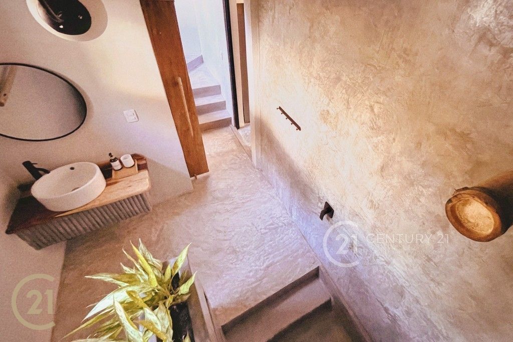 C16BD468-D590-44CC-A598-429DA525E57F