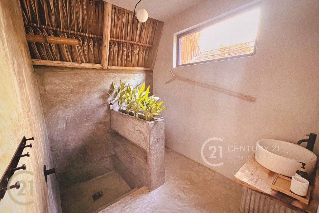 C7310CA4-DAE0-4B46-87EE-07716B4550B5