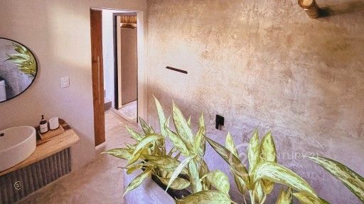 084B7C31-09E3-45A2-9C7E-FD052A6F3340