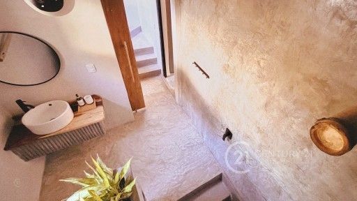 C16BD468-D590-44CC-A598-429DA525E57F