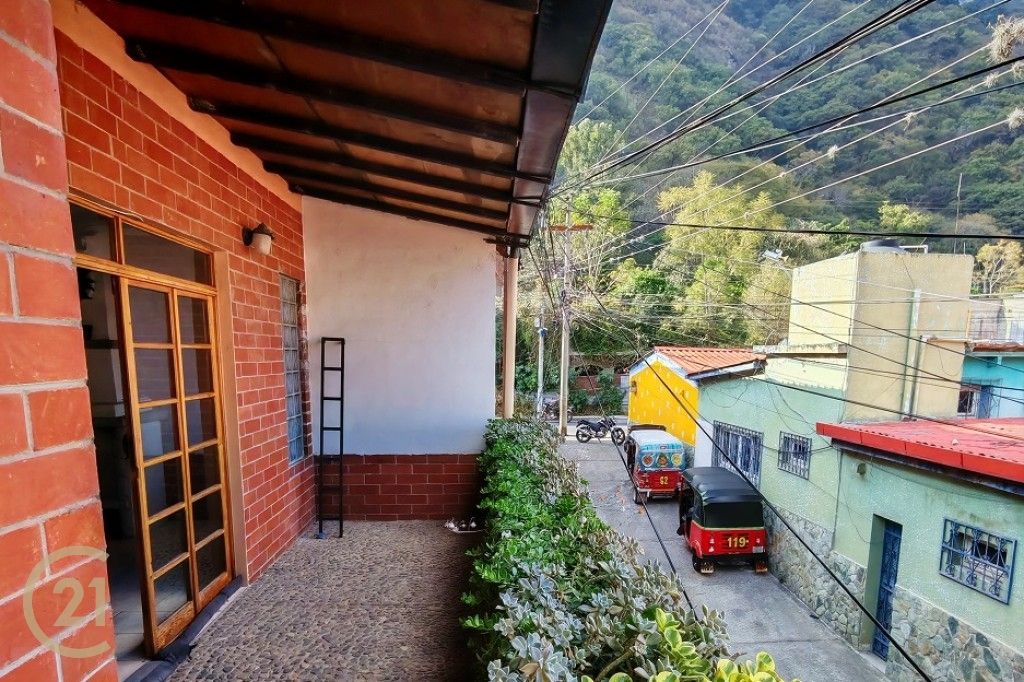 SP View from Front Balcony 1-2