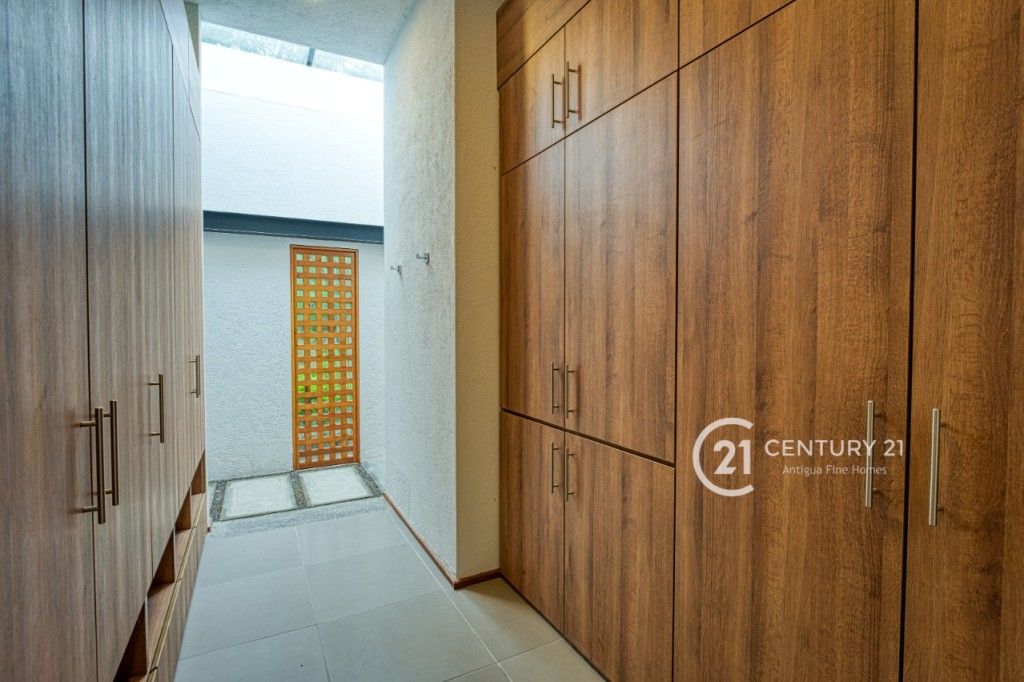 PHOTO-2022-12-08-09-13-25 6