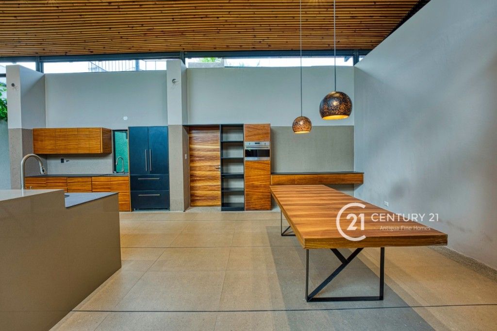 PHOTO-2022-12-08-18-55-22