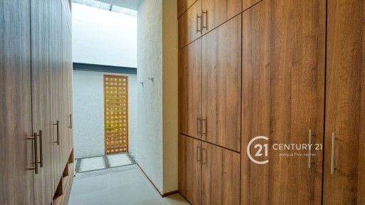 PHOTO-2022-12-08-09-13-25 6