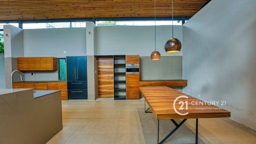 PHOTO-2022-12-08-18-55-22