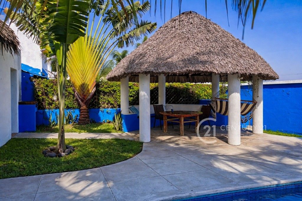 9e7b12c7-67d5-40c2-a10c-ecc27d67aab9