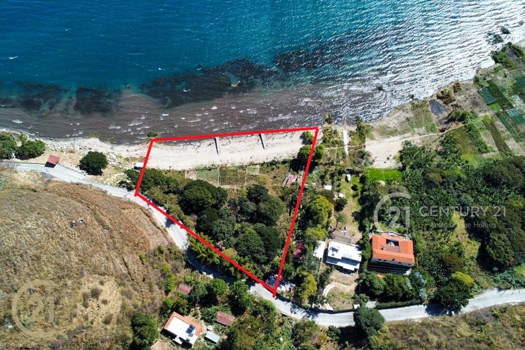 Prime 2-Acre Lakefront Investment Land – San Juan La Laguna, Lake Atitlán